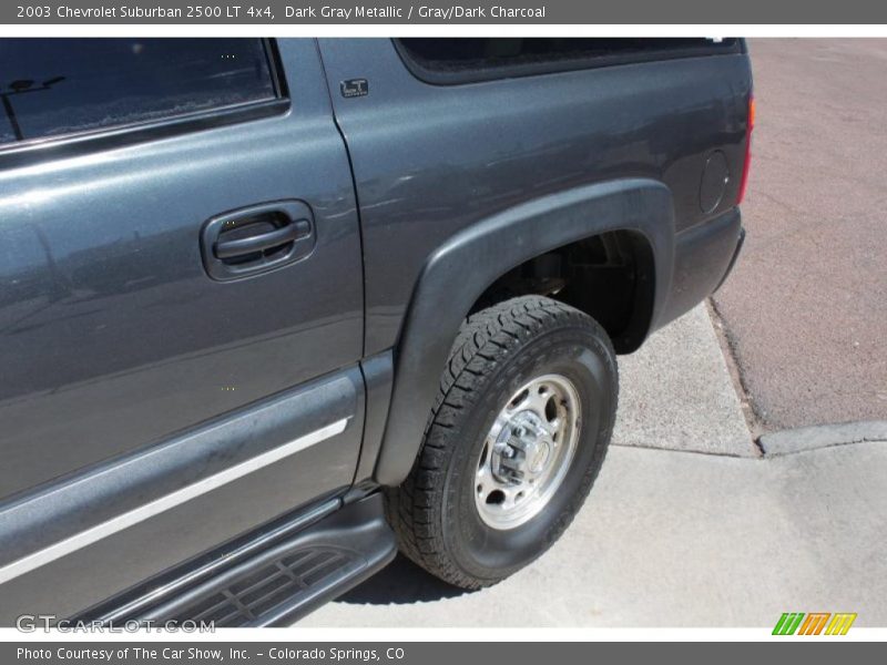 Dark Gray Metallic / Gray/Dark Charcoal 2003 Chevrolet Suburban 2500 LT 4x4