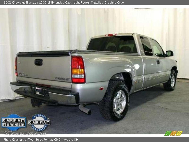 Light Pewter Metallic / Graphite Gray 2002 Chevrolet Silverado 1500 LS Extended Cab