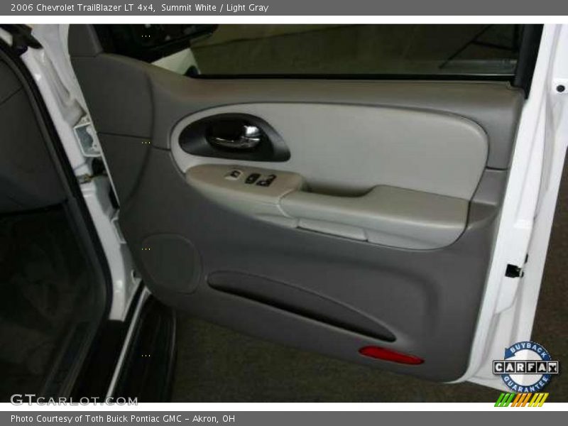Summit White / Light Gray 2006 Chevrolet TrailBlazer LT 4x4