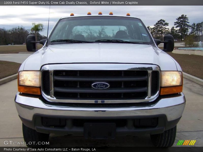 Oxford White / Medium Graphite 1999 Ford F450 Super Duty XL Crew Cab Dually Chassis