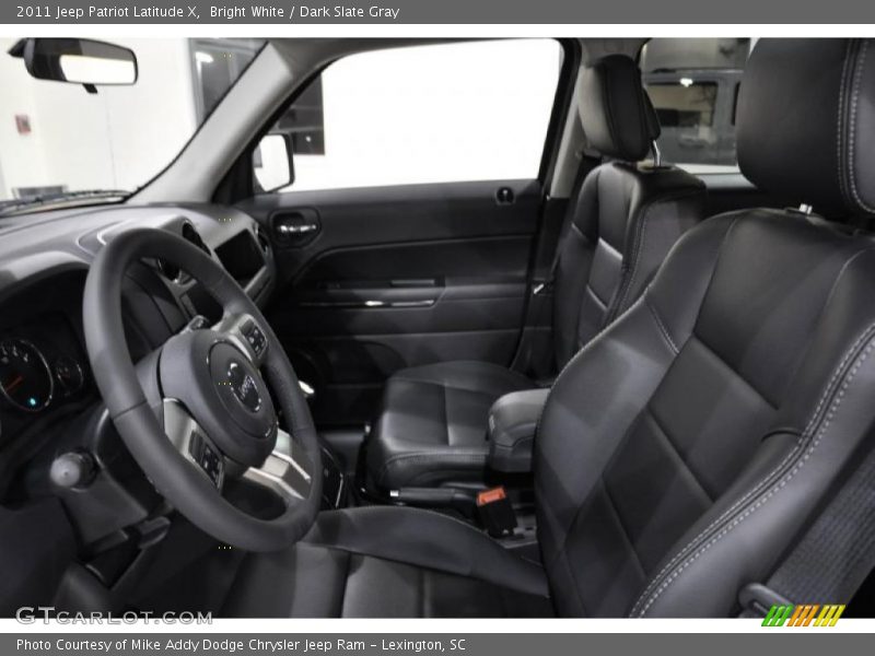  2011 Patriot Latitude X Dark Slate Gray Interior