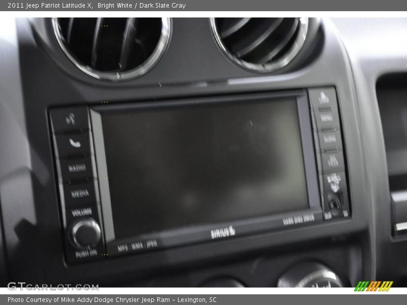 Bright White / Dark Slate Gray 2011 Jeep Patriot Latitude X