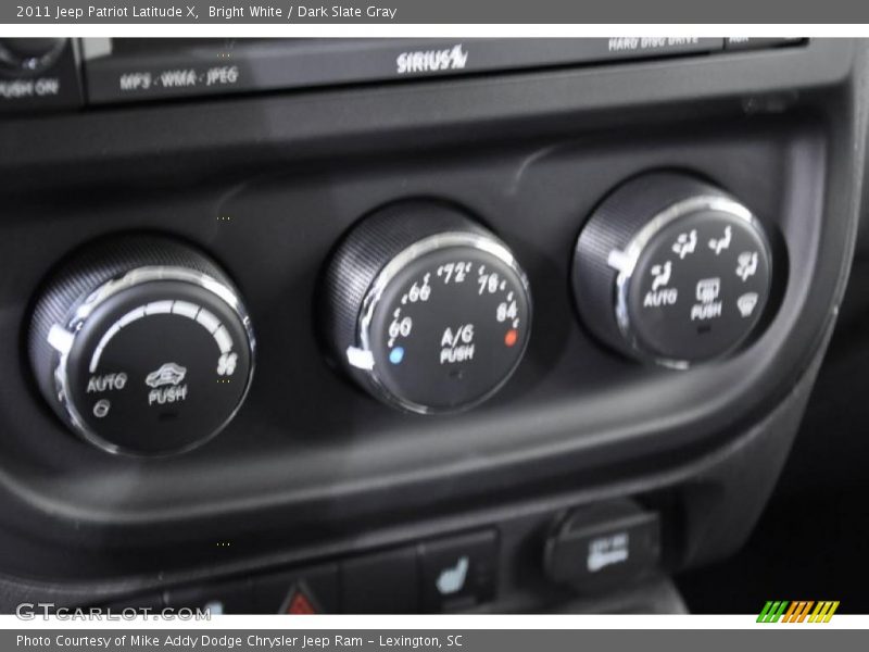 Bright White / Dark Slate Gray 2011 Jeep Patriot Latitude X