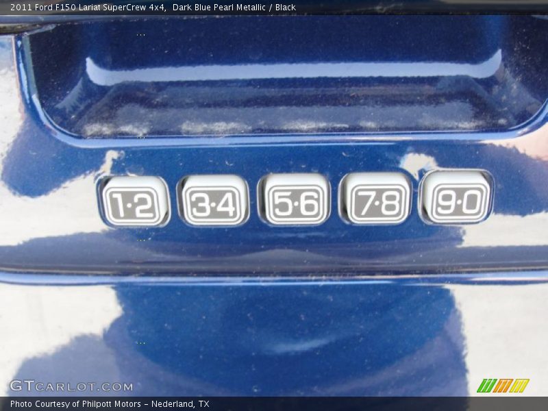 Dark Blue Pearl Metallic / Black 2011 Ford F150 Lariat SuperCrew 4x4