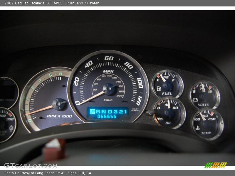  2002 Escalade EXT AWD EXT AWD Gauges