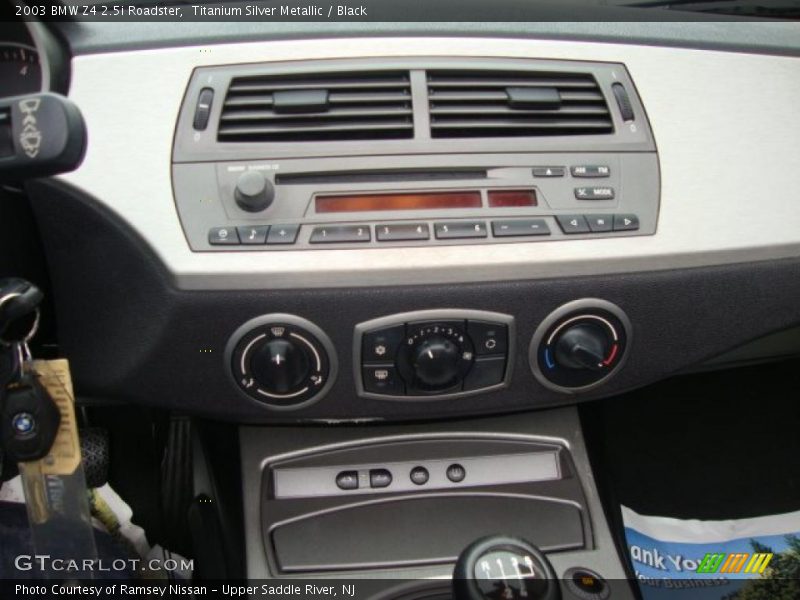 Titanium Silver Metallic / Black 2003 BMW Z4 2.5i Roadster