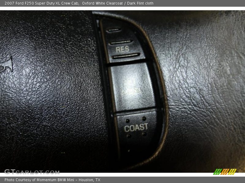 Oxford White Clearcoat / Dark Flint cloth 2007 Ford F250 Super Duty XL Crew Cab