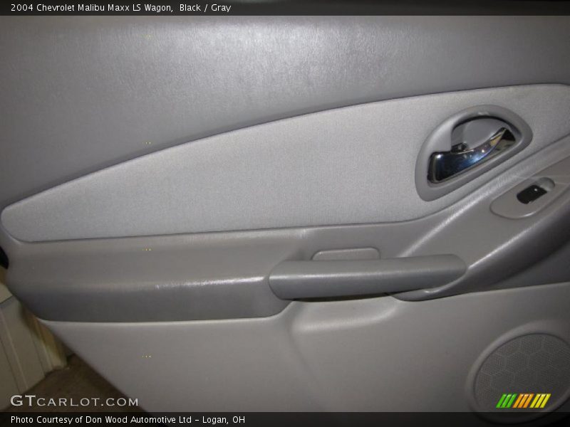 Black / Gray 2004 Chevrolet Malibu Maxx LS Wagon