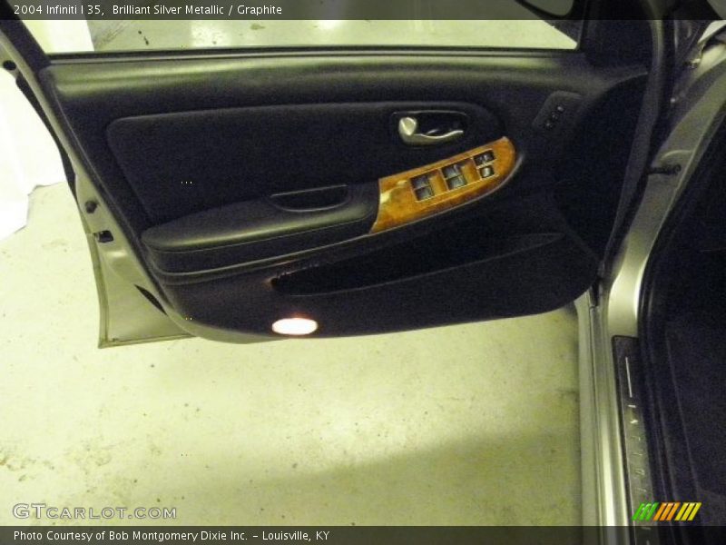 Brilliant Silver Metallic / Graphite 2004 Infiniti I 35