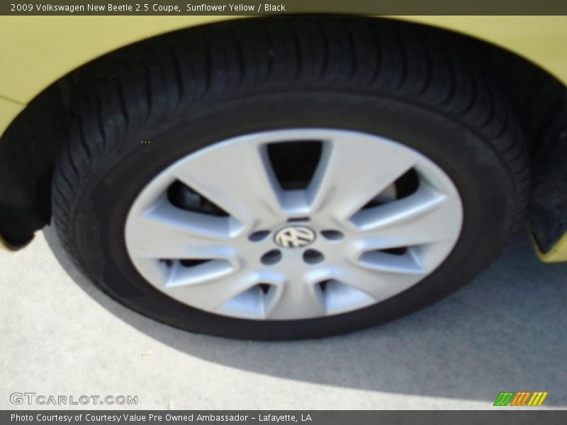 Sunflower Yellow / Black 2009 Volkswagen New Beetle 2.5 Coupe