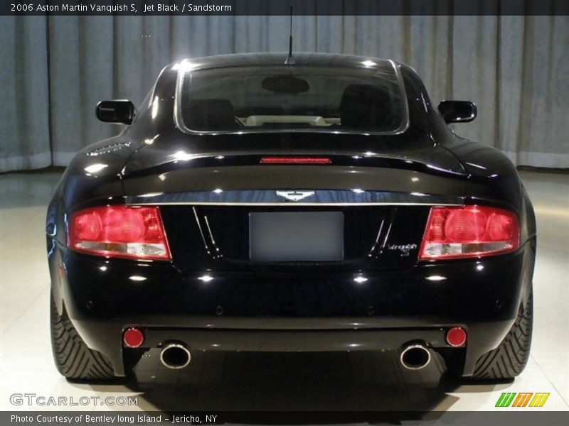 Jet Black / Sandstorm 2006 Aston Martin Vanquish S