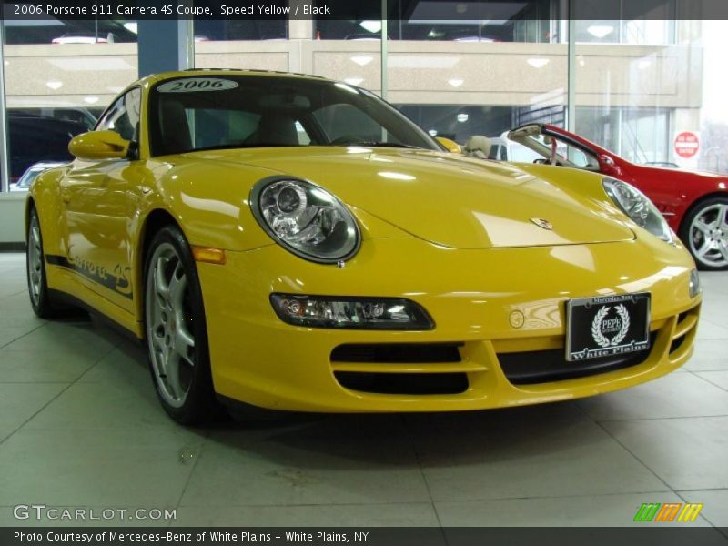 Front 3/4 View of 2006 911 Carrera 4S Coupe