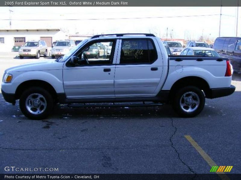 Oxford White / Medium Dark Flint 2005 Ford Explorer Sport Trac XLS