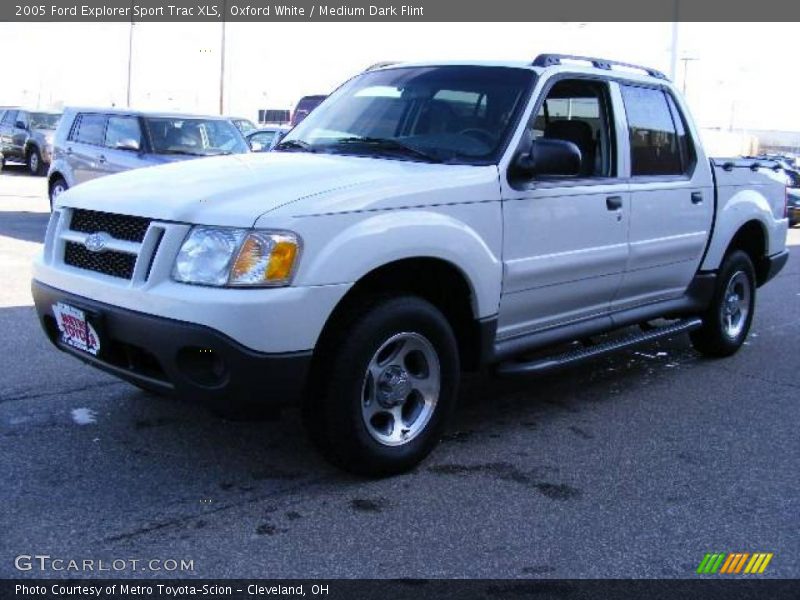Oxford White / Medium Dark Flint 2005 Ford Explorer Sport Trac XLS
