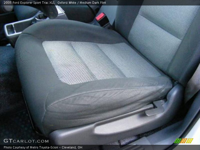 Oxford White / Medium Dark Flint 2005 Ford Explorer Sport Trac XLS