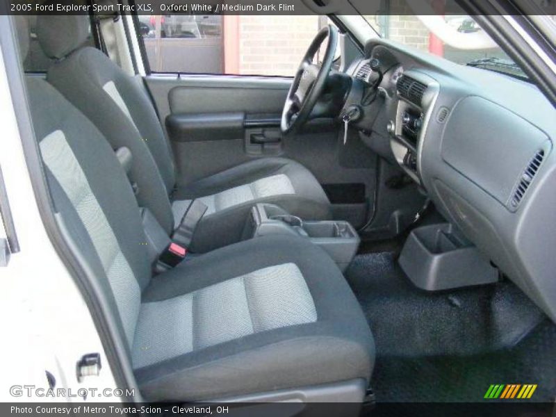 Oxford White / Medium Dark Flint 2005 Ford Explorer Sport Trac XLS