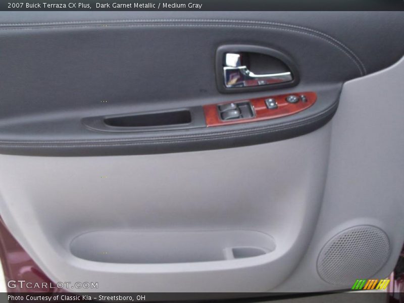 Door Panel of 2007 Terraza CX Plus