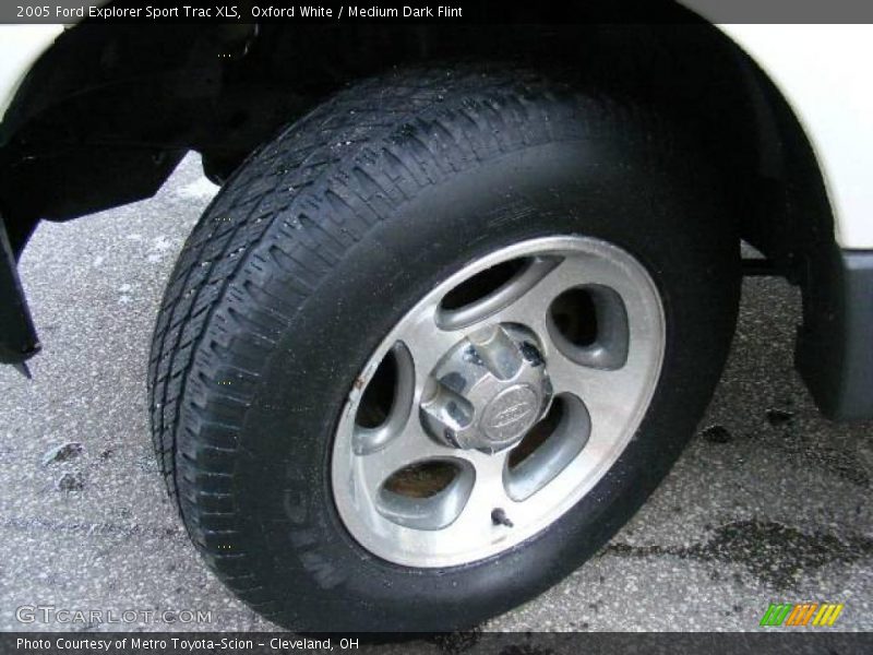 Oxford White / Medium Dark Flint 2005 Ford Explorer Sport Trac XLS
