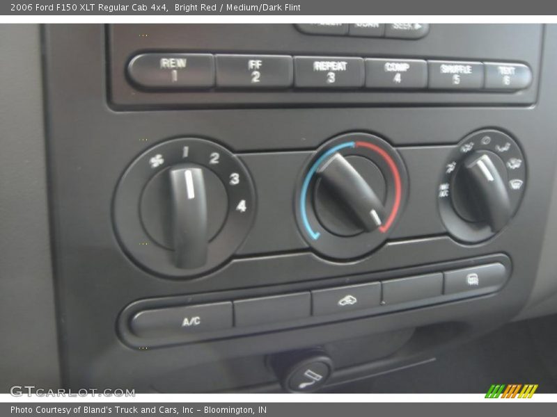 Bright Red / Medium/Dark Flint 2006 Ford F150 XLT Regular Cab 4x4