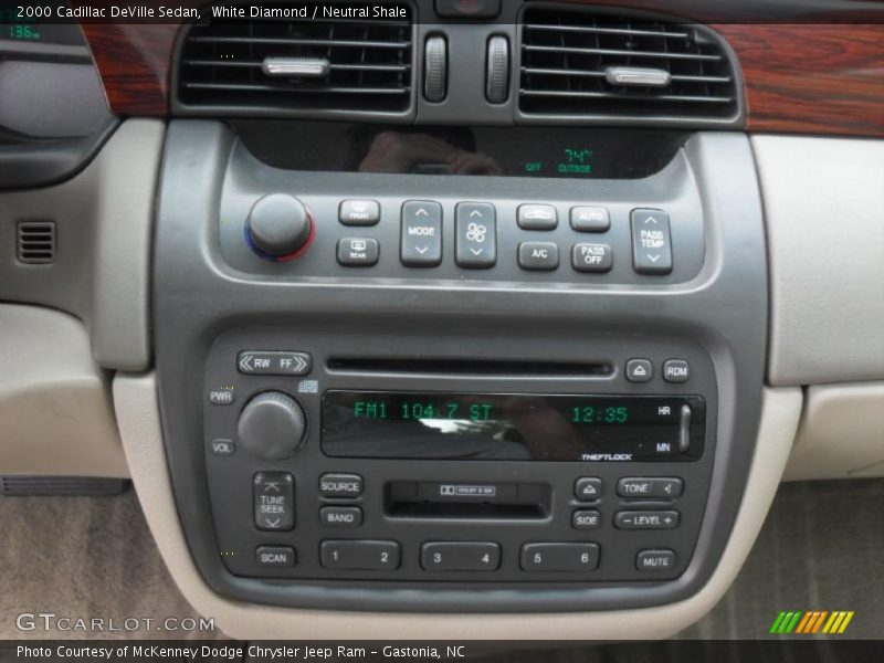 White Diamond / Neutral Shale 2000 Cadillac DeVille Sedan