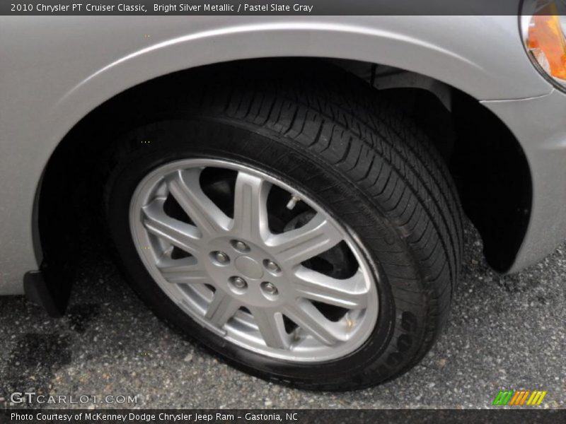 Bright Silver Metallic / Pastel Slate Gray 2010 Chrysler PT Cruiser Classic