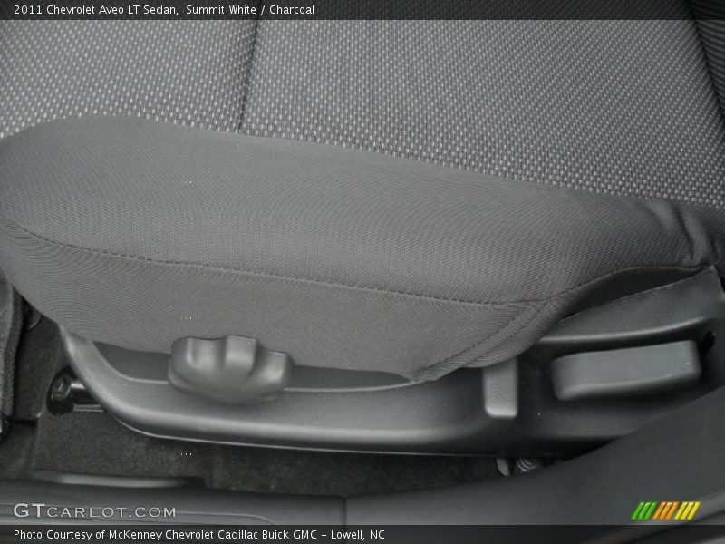 Summit White / Charcoal 2011 Chevrolet Aveo LT Sedan