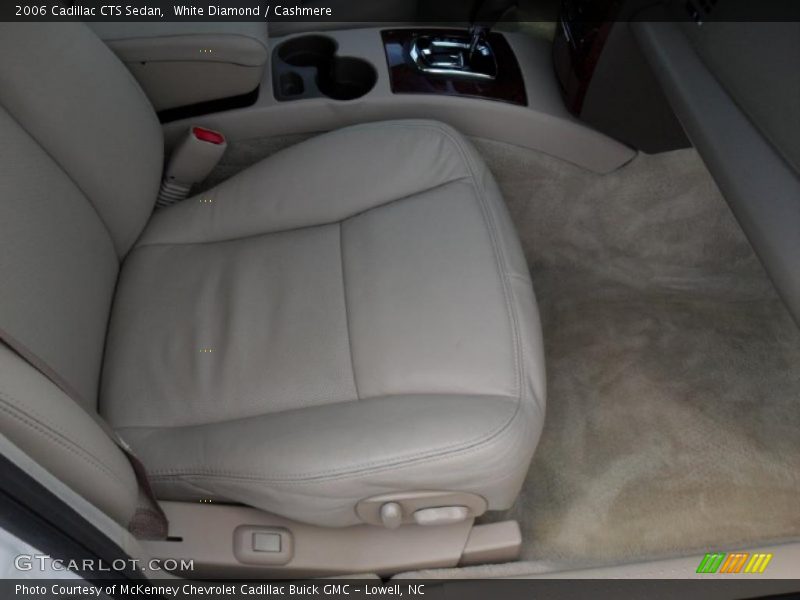 White Diamond / Cashmere 2006 Cadillac CTS Sedan