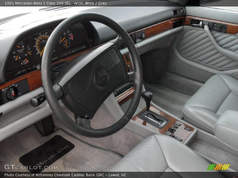 Grey Interior - 1991 S Class 300 SEL 