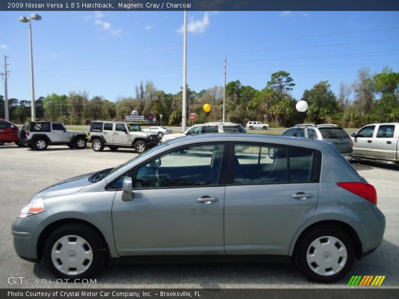 Magnetic Gray / Charcoal 2009 Nissan Versa 1.8 S Hatchback