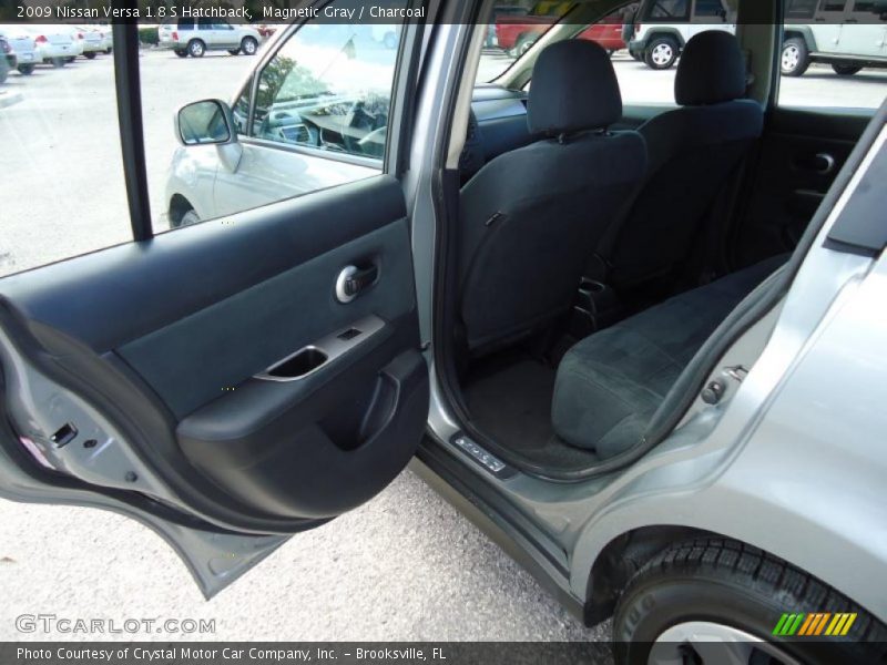 Magnetic Gray / Charcoal 2009 Nissan Versa 1.8 S Hatchback