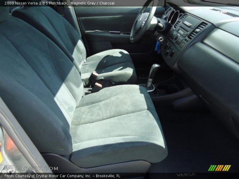 Magnetic Gray / Charcoal 2009 Nissan Versa 1.8 S Hatchback