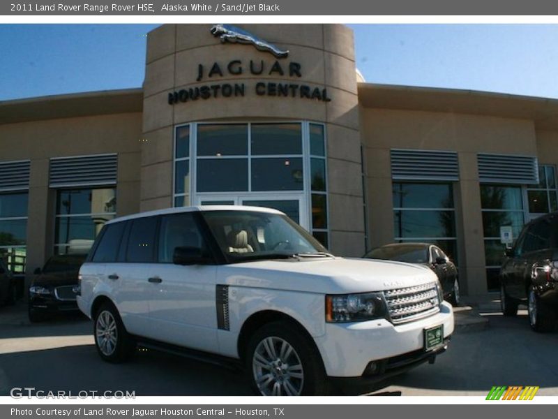 Alaska White / Sand/Jet Black 2011 Land Rover Range Rover HSE