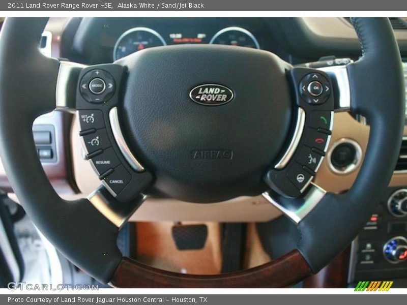 Alaska White / Sand/Jet Black 2011 Land Rover Range Rover HSE