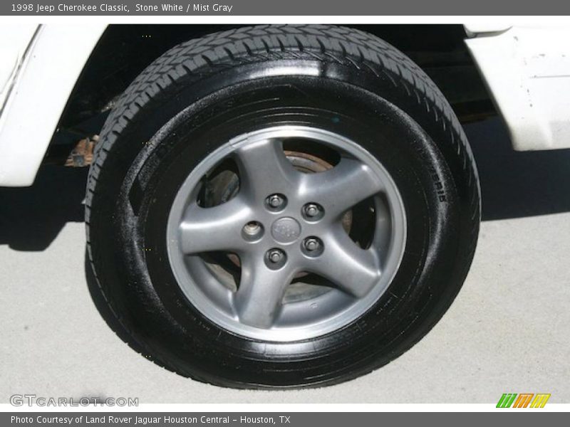  1998 Cherokee Classic Wheel