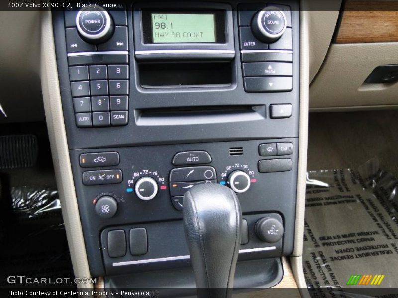 Controls of 2007 XC90 3.2