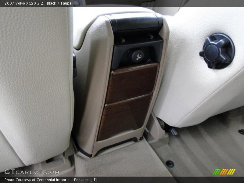 Black / Taupe 2007 Volvo XC90 3.2