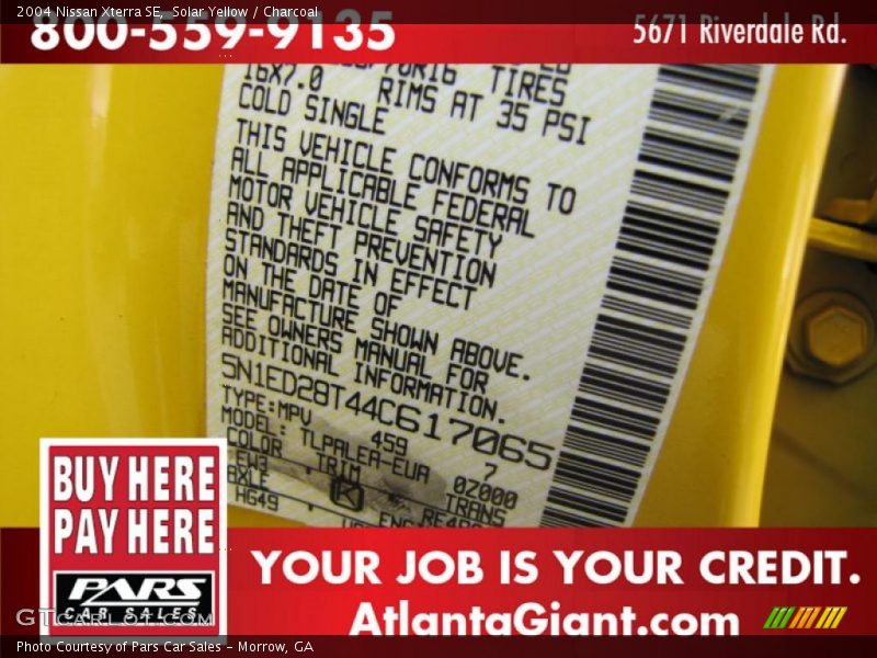 Solar Yellow / Charcoal 2004 Nissan Xterra SE