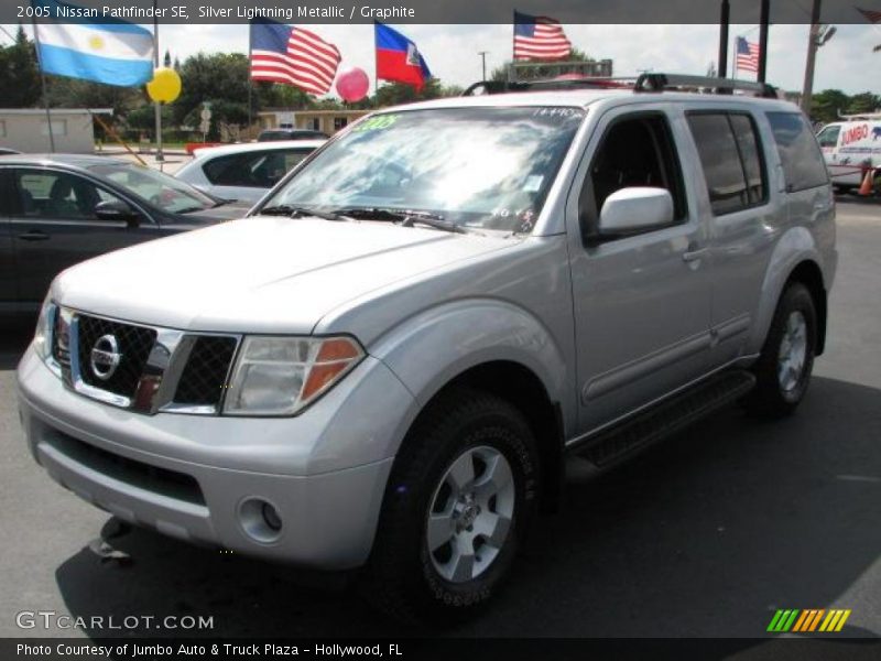 Silver Lightning Metallic / Graphite 2005 Nissan Pathfinder SE