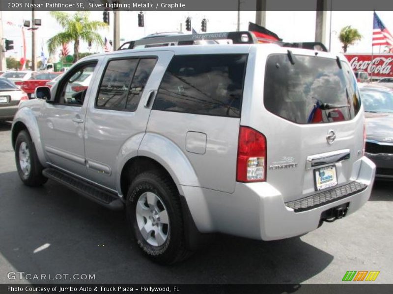 Silver Lightning Metallic / Graphite 2005 Nissan Pathfinder SE