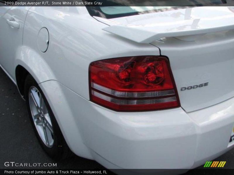 Stone White / Dark Slate Gray 2009 Dodge Avenger R/T