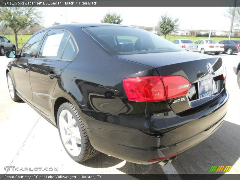 Black / Titan Black 2011 Volkswagen Jetta SE Sedan