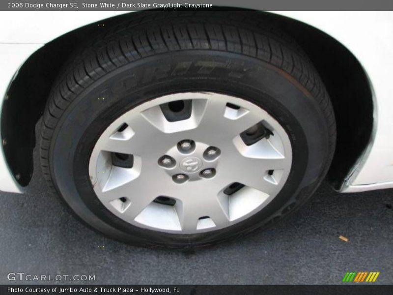 Stone White / Dark Slate Gray/Light Graystone 2006 Dodge Charger SE