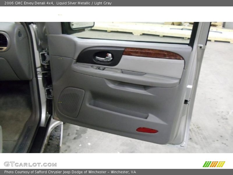 Liquid Silver Metallic / Light Gray 2006 GMC Envoy Denali 4x4