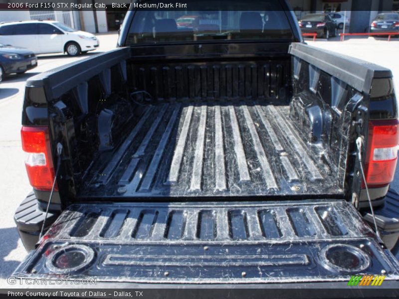 Black / Medium/Dark Flint 2006 Ford F150 STX Regular Cab
