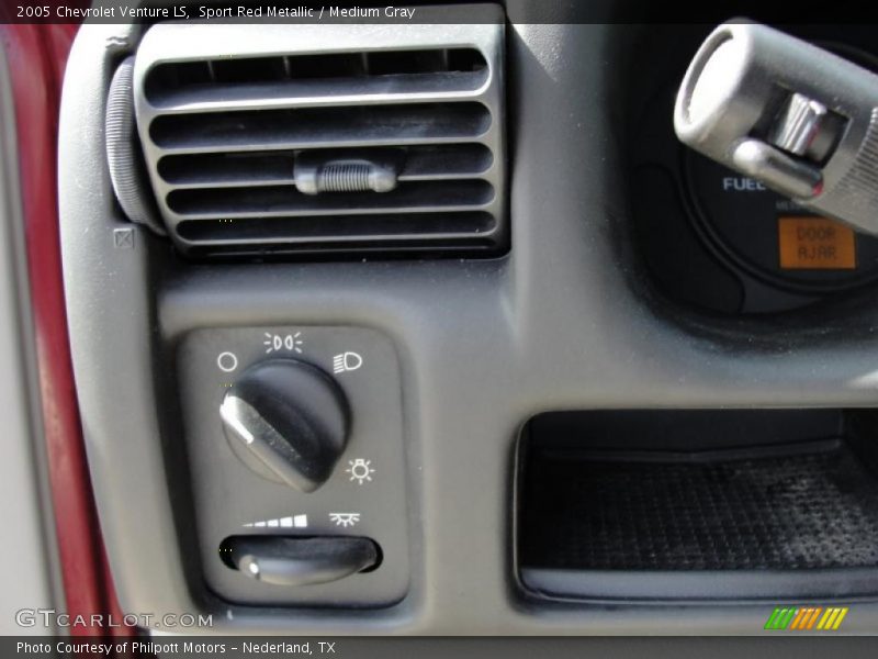 Controls of 2005 Venture LS