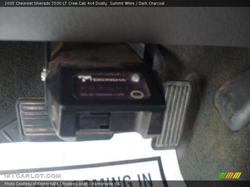 Summit White / Dark Charcoal 2005 Chevrolet Silverado 3500 LT Crew Cab 4x4 Dually