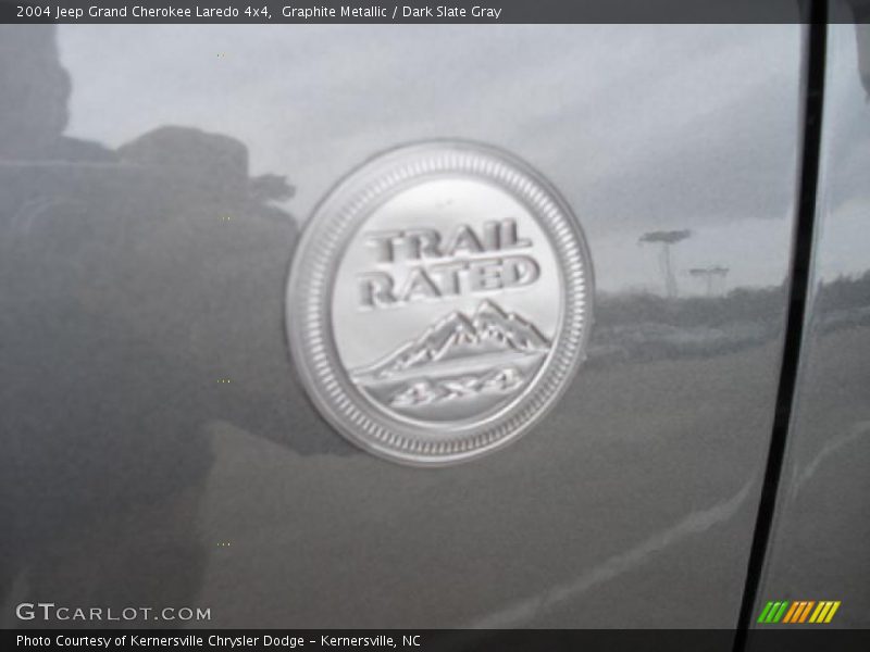 Graphite Metallic / Dark Slate Gray 2004 Jeep Grand Cherokee Laredo 4x4