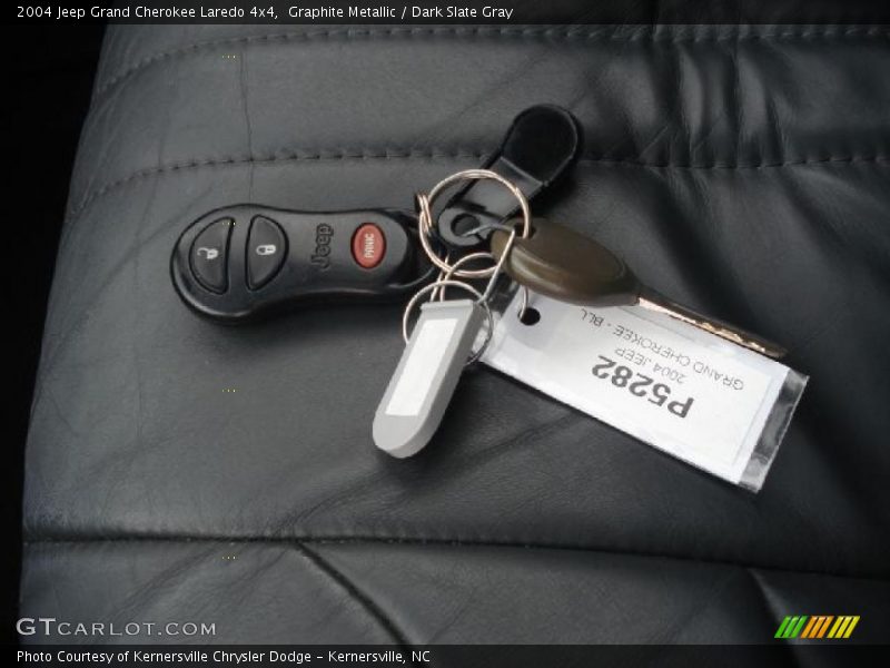 Graphite Metallic / Dark Slate Gray 2004 Jeep Grand Cherokee Laredo 4x4