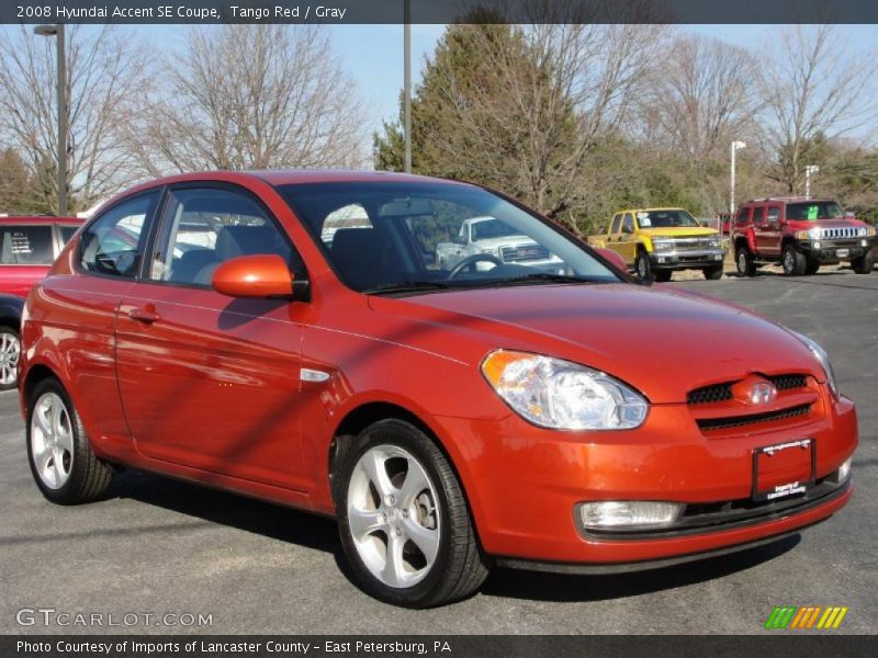 Front 3/4 View of 2008 Accent SE Coupe