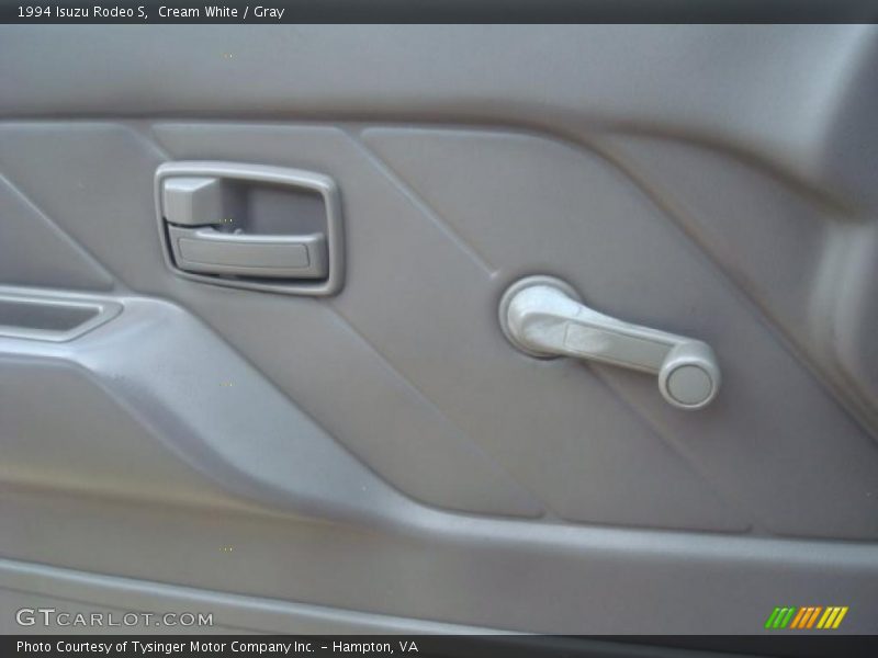 Cream White / Gray 1994 Isuzu Rodeo S